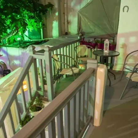 Lejlighed Budget Downtown Apartment- Harma I *