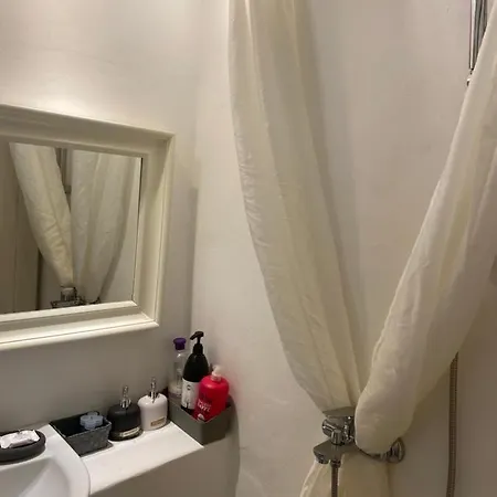 Budget Downtown Apartment- Harma I Lägenhet *