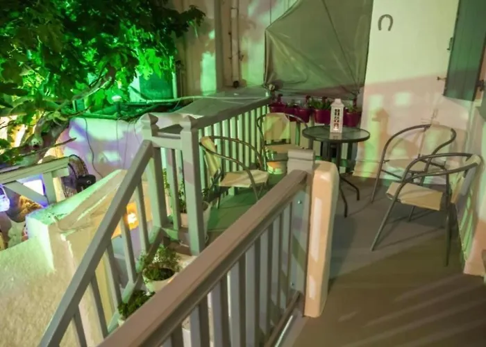 公寓 Budget Downtown Apartment- Harma I *